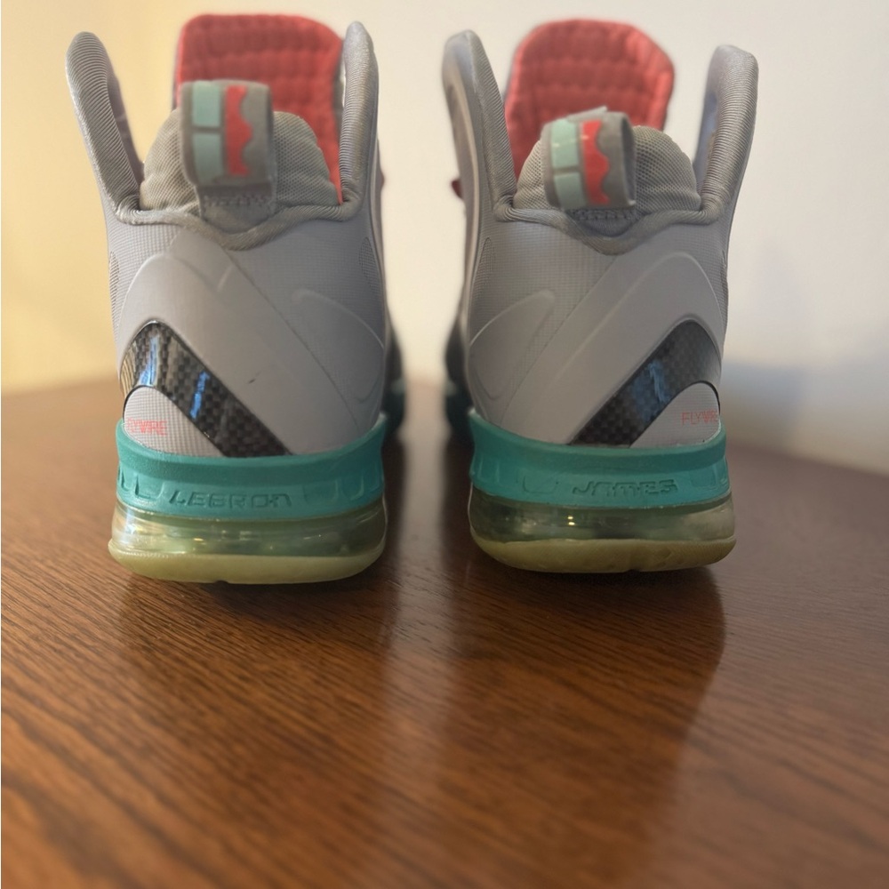 EUC LeBron 9 P.S. Elite South Beach Men’s 11 RARE & Authentic - Picture 9 of 10